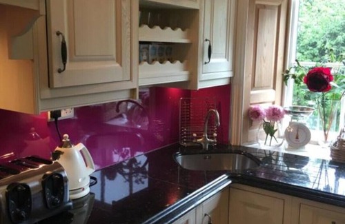 Buxton Apartment | Joseph Apartment - first floor apartment located in The Square