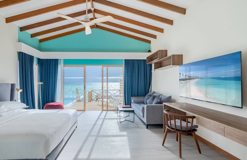 Male Hotel | Joy Island