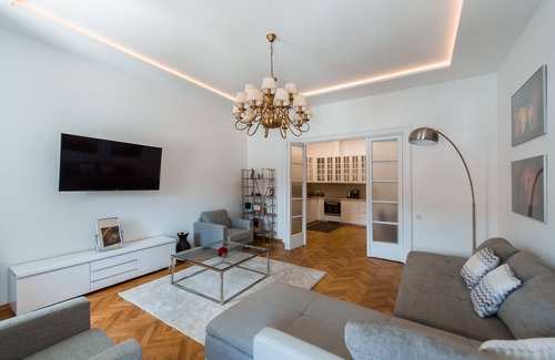 Centrul Vechi Apartment | Joy-of-Living in Piata Sfatului