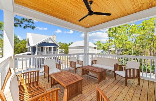 San Juan House | Juan Fine Day by AvantStay Sleeps 18 Heated Pool Golf Cart