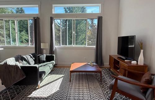 South Juanita Apartment | Juanita Lake Escape