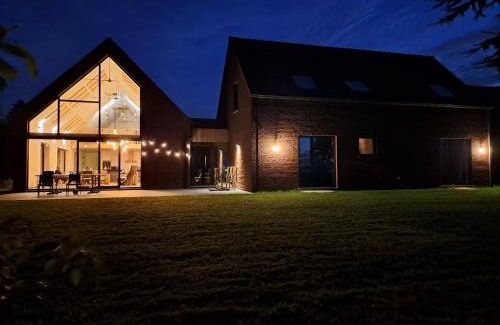 Tournai House | Jubaru