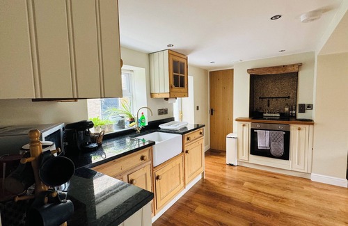 King's Lynn Cottage | Jubilee Annexe is a cosy cottage in a peaceful West Norfolk Village.