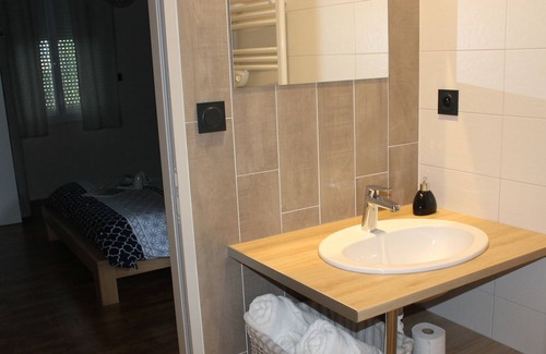 Saint-Georges-de-Montaigu Hotel | "Jules" family room for 4 people