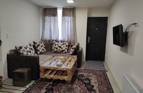 Vagharshapat Apartment | Julia's Place - Apartment, Garden & BBQ