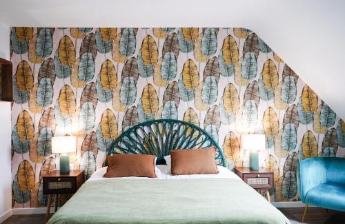 Queven Apartment | Jungle Room - Studio avec spa privé