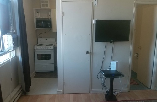 Cabbagetown South Apartment | Junior Studio Apartment in Downtown Toronto
