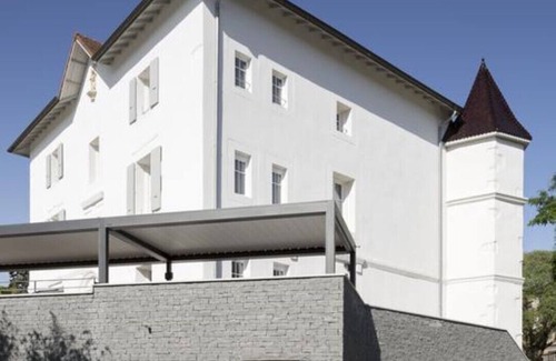 Autignac Apartment | JUNIOR SUITE "THE TOWER"