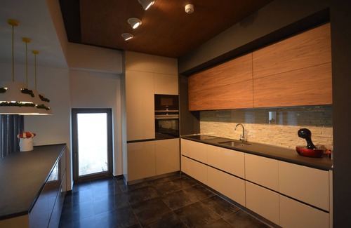 Brasov Apartment | Juniper - Breathtaking Historic Town Views