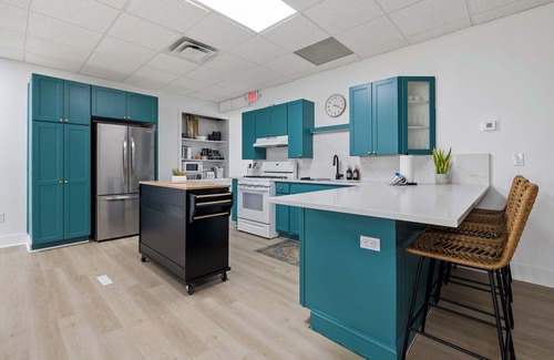 Saint Joseph Condo | Juniper Presents: City View Loft - Metro Style Downtown Loft near Harbor & Beach