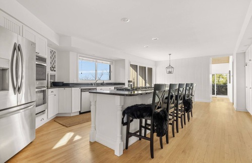 Grand Beach House | Juniper Presents: Luxurious Lakefront Vacay Home-Hot tub, Pool, Decks, Views