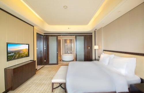 Guangzhou Hotel | Junluxe Hotel Guangzhou Zengcheng-Free Shuttle Bus For Canton Fair