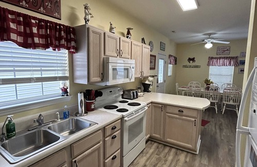 Surfside Beach House | Just 77 Steps To The Beach! Ocean view! Free Water Park! Located in Ocean Lakes