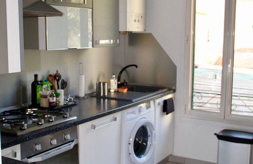 Les Baumettes Apartment | Just a stone's throw from the beach, a charming family apartment.