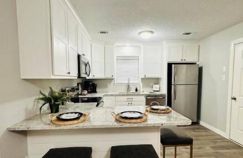 Russellville House | Just minutes to Mt Nebo, Mt. Magazine, Lock and Dam Park, or Lake Dardanelle!