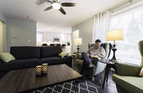 Cleveland Heights House | JUST REMODELED top to bottom - master bed/bath on main floor!