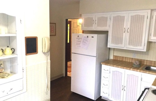 Hermann House | Just Renovated 2021 Home! Free Breakfasts $20 Shuttle Perfect Location Downtown