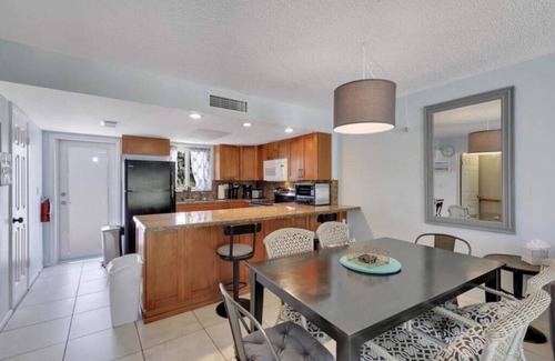Key Largo House | Just renovated in 2023 Spacious 3 Bedroom, 4 Balcony Waterfront Townhouse