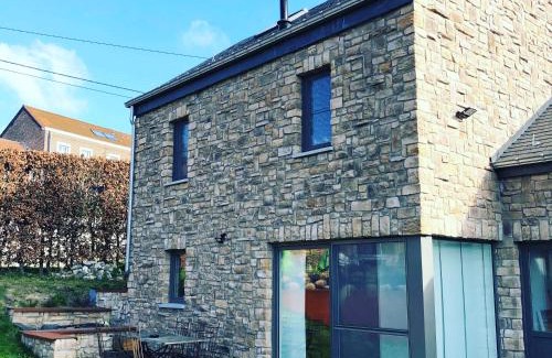 Wanze House | Juste à Côté, Maison de caractère avec piscine