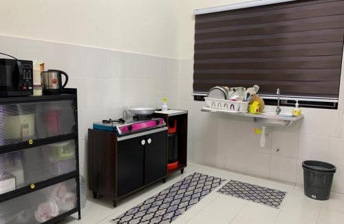 Lumut House | Juwita&Arjuna Homestay Teluk Senangin