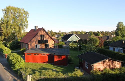 Aahus Apartment | Kärraton Stugor Centrala Åhus