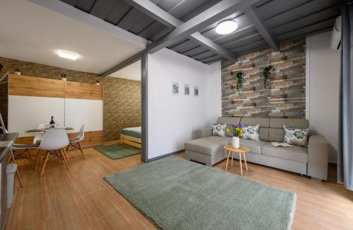 Demjen House | Kövirózsa Pihenőház