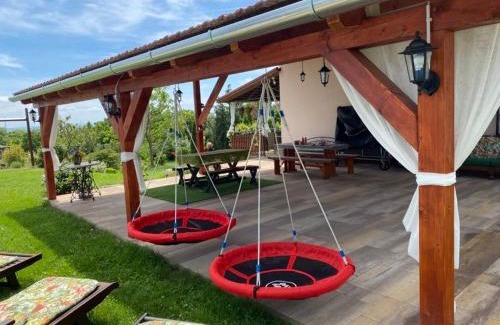 Vac House | Kútvölgy Vendégház