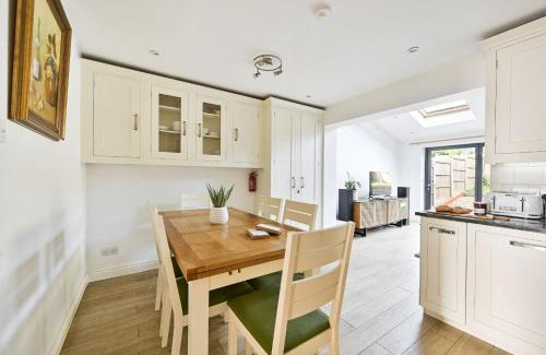 Mortlake House | K Suites - Hart House