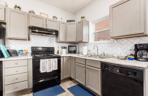 Weinland Park House | K9s Welcome-Fairground/OSU-Parking