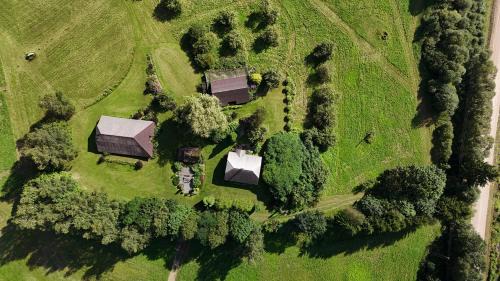 Inturkes seniunija House | Kačiūniškis