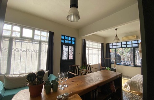 Rasimpasa Apartment | Kadikoy Tarihi Mahallede Loft Tasarimli Daire