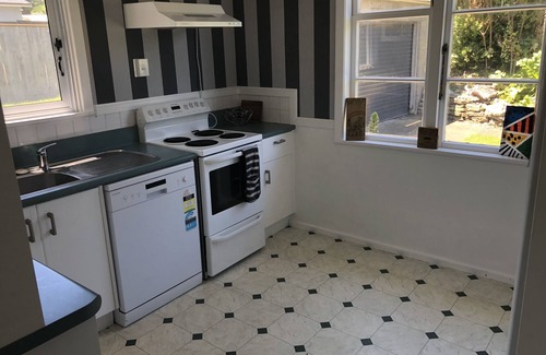 Kai Iwi House | Kai Iwi Beach House. Close to a fantastic west coast beach. Amazing views.