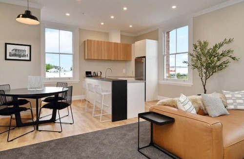 Kaiapoi Apartment | Kaiapoi Luxury Accommodation 2-Historic and Luxury Apartment in Kaiapoi