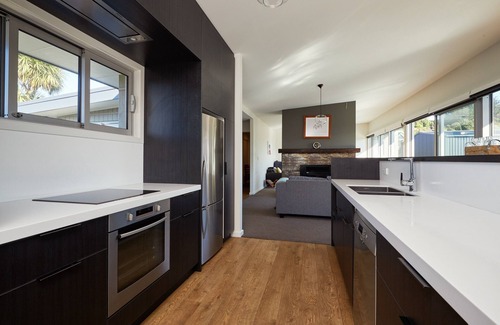 South Bay House | Kaikoura, Rise and Shine