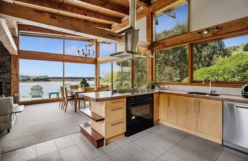 Cape Saunders Resort | Kaimata Retreat -Have a whole lodge to yourself