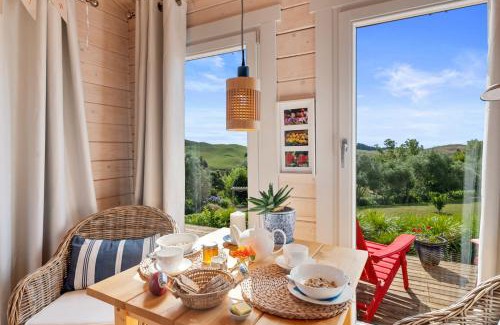 Waitao House | Kaitipu - Papamoa Hills Holiday Cabin