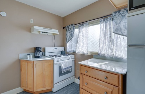 Kalamazoo House | Kalamazoo Vacation Rental Near Golf & Parks!
