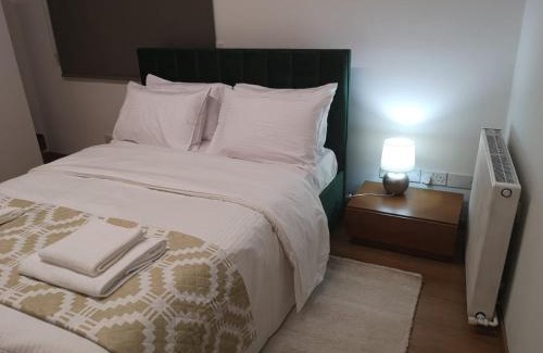 Egkomi Apartment | KALIDONIA RESIDENCE Suite Nicosia , Spacious 2 BR suite with office