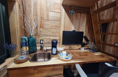 Cottage Lake Cabin | Kalptaru Treehouse Retreat