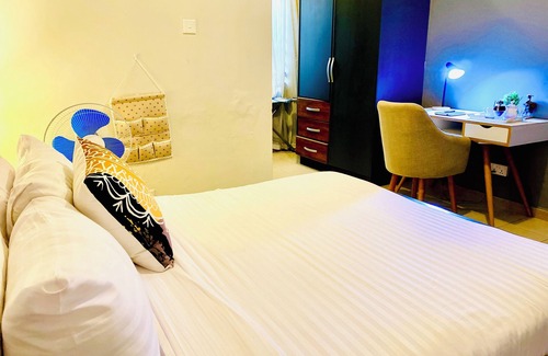 Kireka Bed & Breakfast | Kalys Vacation Homes: Serene bed & breakfast with WiFi in Wakiso