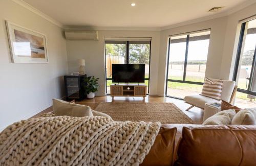 Yallingup Ski Chalet | Kambarang Cottage at Windance