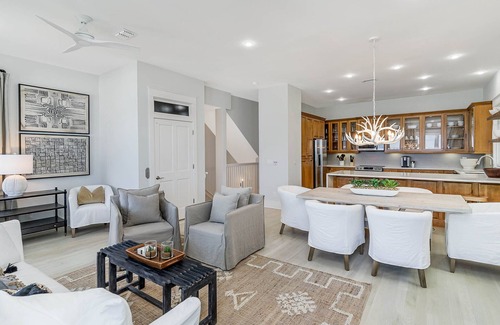 Delos House | "Kamps Baai" Beachfront House, Golf Cart, Pool, Miramar Beach, Frangista Bch