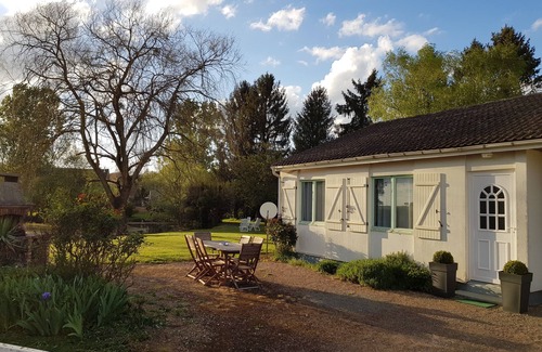 Sainte-Colombe-des-Bois House | kangaroo farm