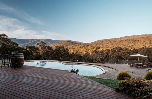 Yarra Junction House | Kangaroo Manor