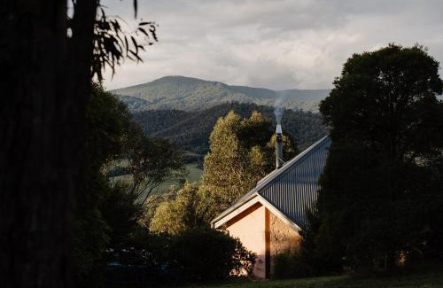 Healesville Cabin | Kangaroo Ridge Retreat