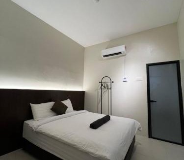 Kampung Kuala Parit Hotel | Kangsar KK Hotel