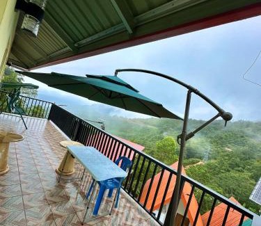 Kampung Kiau House | Kanso Hill Guesthouse