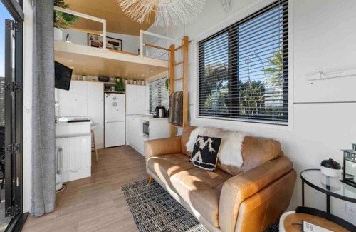 Manawatu - Wanganui House | Kapiti Coast Tiny Home Getaway w/ Beachfront Views