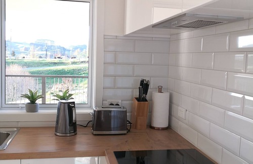 Karapiro House | Karapiro Retreats holiday house- 2br1Q2Twn+SBD