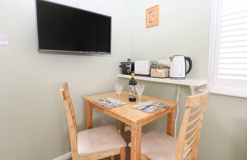 Worthing Cottage | Karibu
